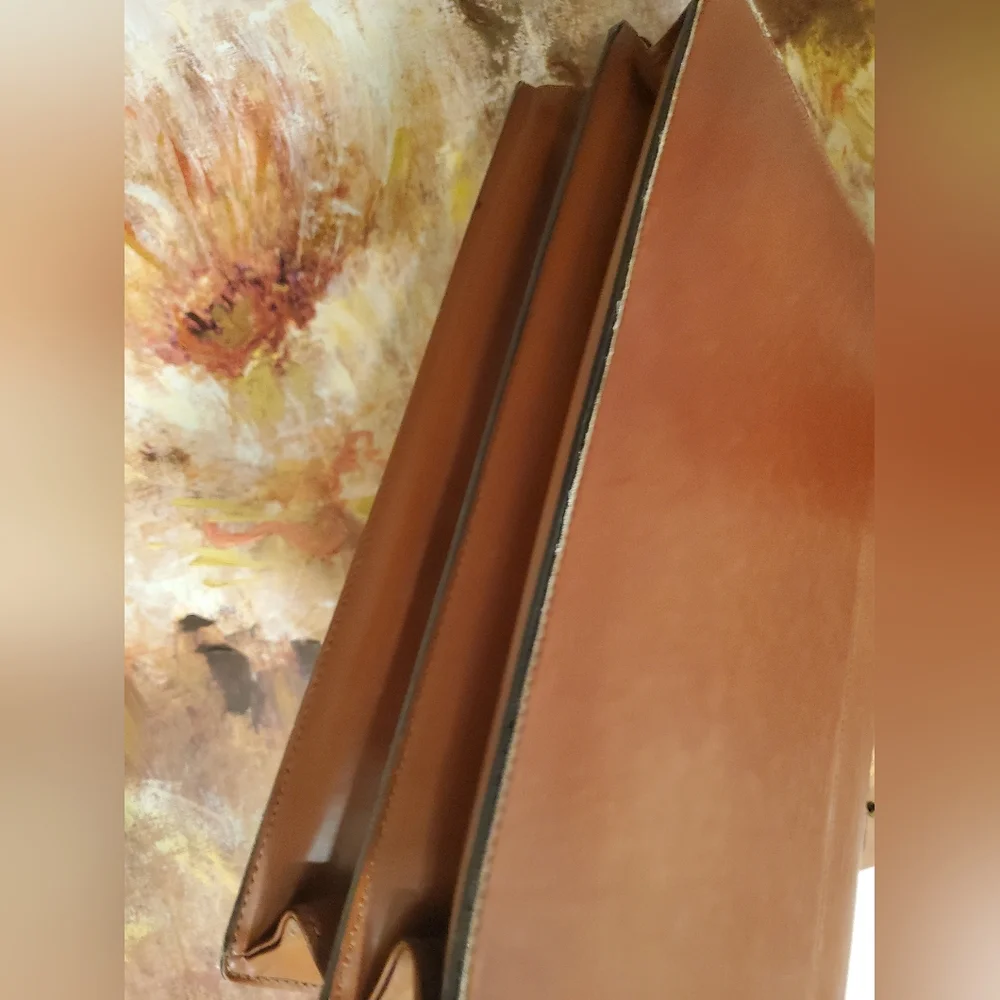 Authentic Louis Vuitton honey brown Epi leather large briefcase
